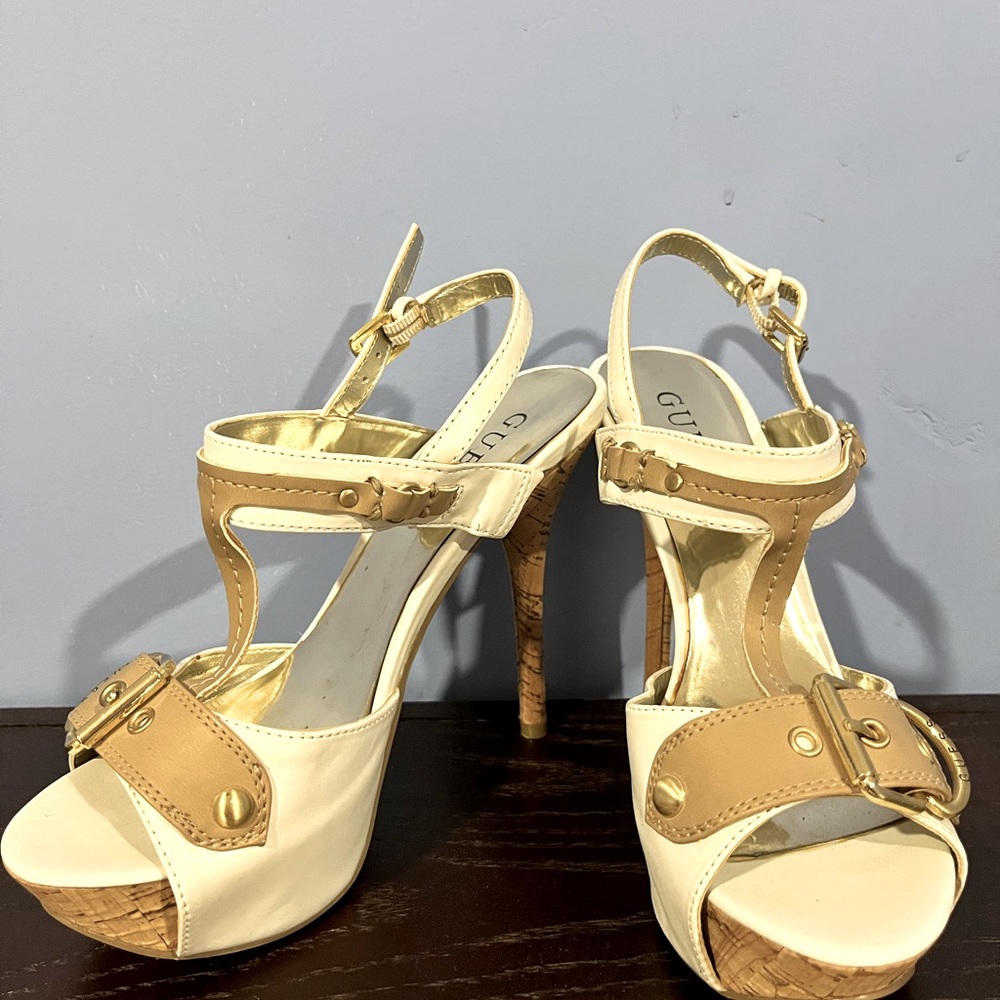 Guess cream white and tan platform stilettos 5M